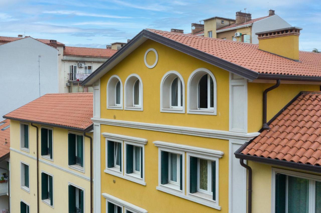 Residence Rialto Trieste Esterno foto